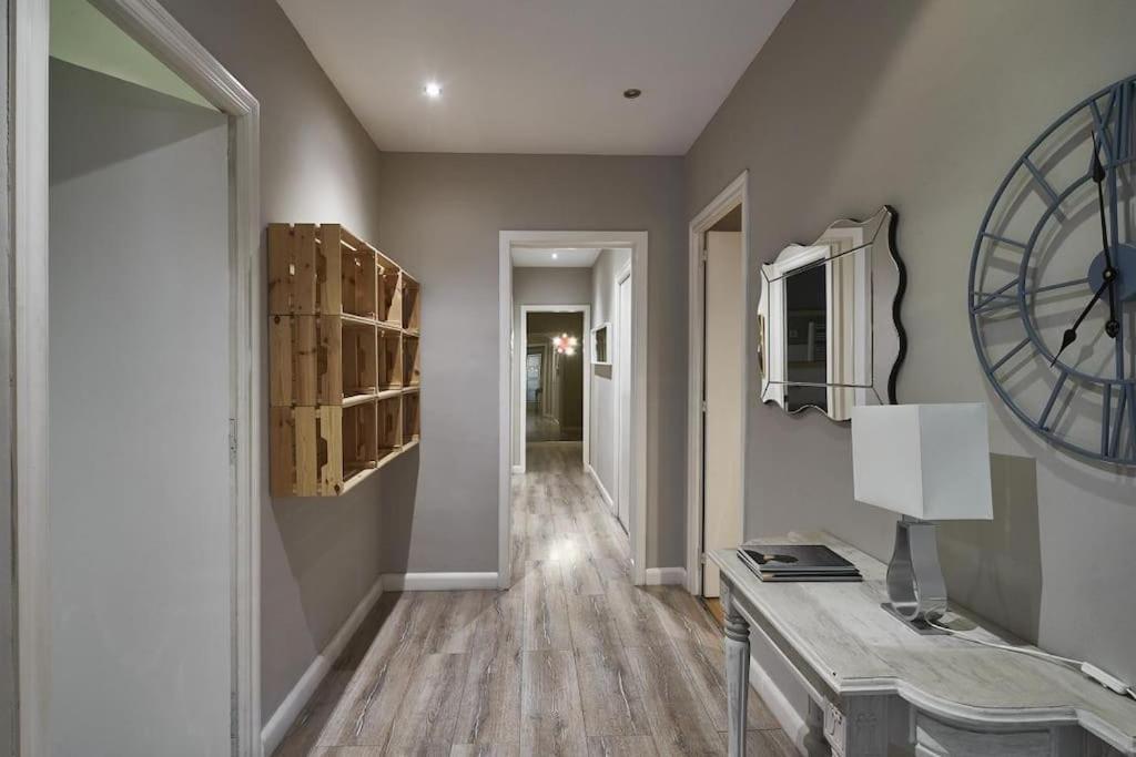 Apartament Magnificent 4 Bedroom In Eixample